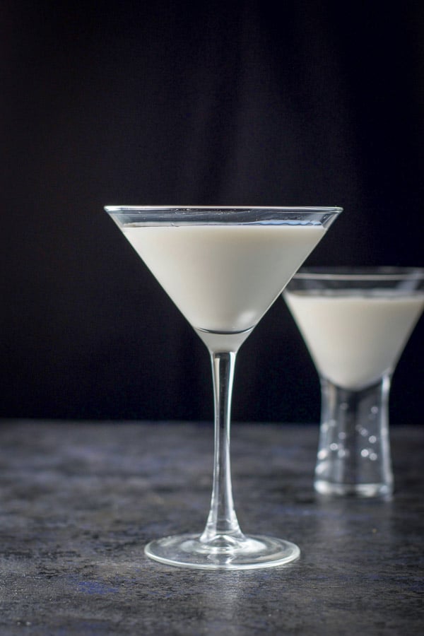 vertical view of the classic glass and bubble glass filled with the cocktail